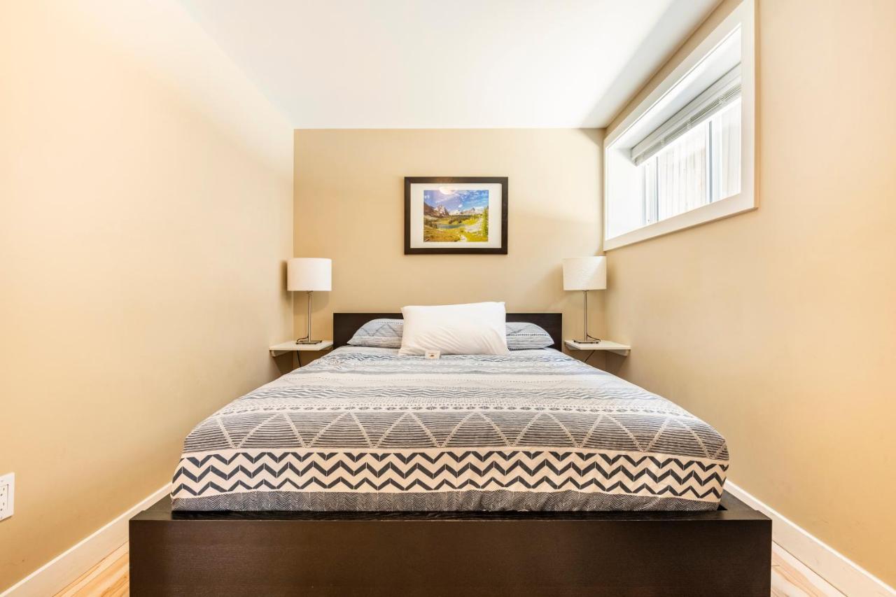 Cougar Street Mountain Rental 班夫 外观 照片